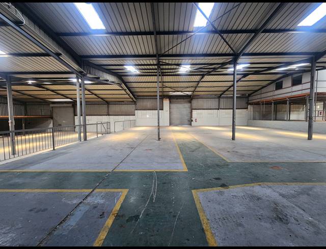1,200M² WAREHOUSE TO LET IN WADEVILLE